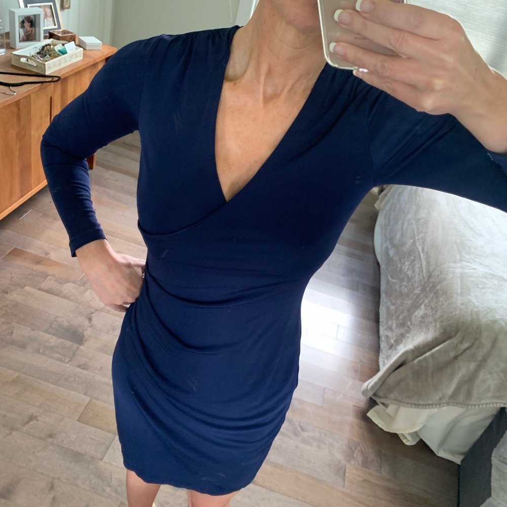 Shoshanna navy blue fully lined wrap dress. Size 2